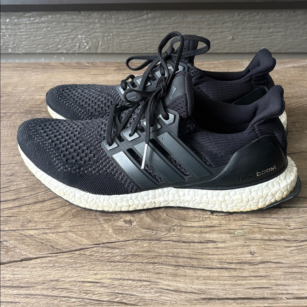 Adidas ultraboost Men's Athletic Shoes size 11 - Picture 5 of 10